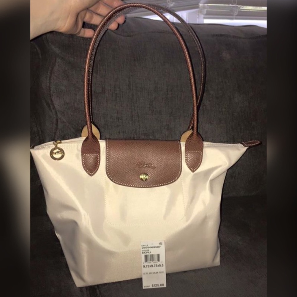 longchamp le pliage medium long handle tote- ecru